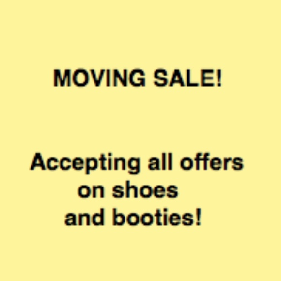 Accepting all offers on shoes - Picture 1 of 1